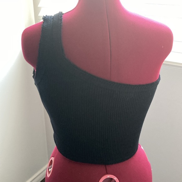 Urban Outfitters Black Off Shoulder Crop Top, Sz L - Picture 2 of 3
